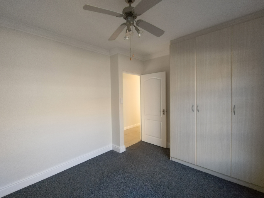 5 Bedroom Property for Sale in Wavecrest Eastern Cape
